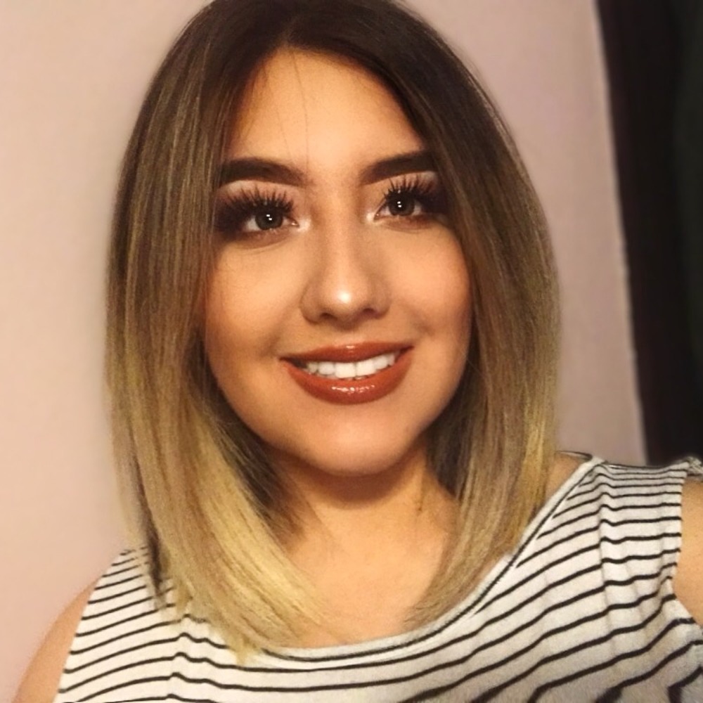 Meet your Posher, Yocelyn